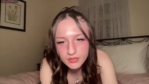 miley_monroee online show from 4, 3, 2025