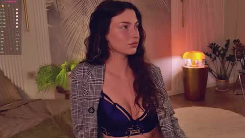 Miley online show from 25, 11, 2025