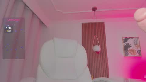 Snapshot of mileyberry chatting on 6, 3, 2025 IEY EY online show from 6, 3, 2025