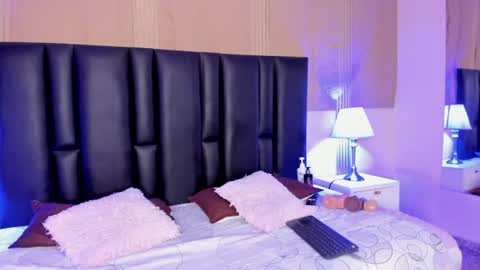 Snapshot of milf_meli chatting on 26, 6, 2026 milf_meli online show from 26, 6, 2026