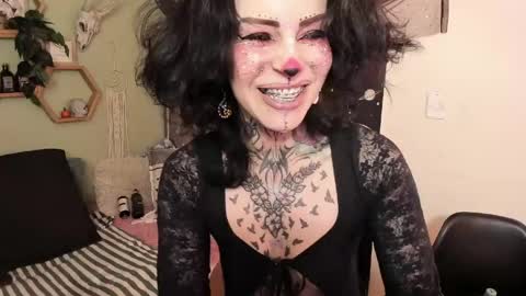 Snapshot of milf_onlyseduction chatting on 11, 5, 2026 Isabella online show from 11, 5, 2026