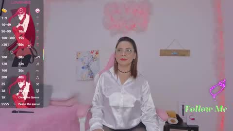 Aura  online show from 30, 11, 2025