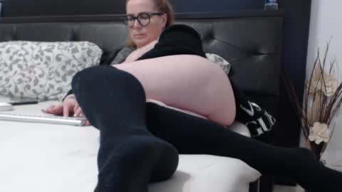 milfa online show from 16, 2, 2025