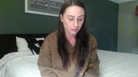 Snapshot of milfquinn chatting on 28, 9, 2025 Quinn Kinley online show from 28, 9, 2025