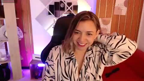 Snapshot of milfsecret69 chatting on 7, 7, 2026 Sara online show from 7, 7, 2026