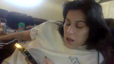 Snapshot of milfsfreaky69 chatting on 3, 3, 2025 BabygirlsFreaky online show from 3, 3, 2025