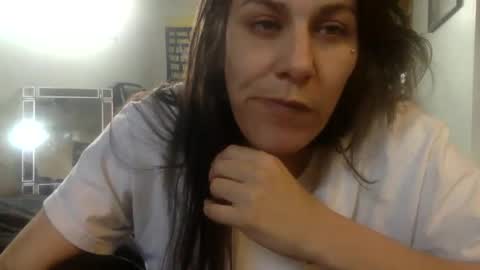 Snapshot of milfsfreaky69 chatting on 3, 3, 2025 BabygirlsFreaky online show from 3, 3, 2025