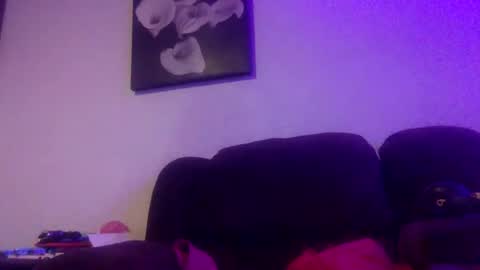 Snapshot of milfsfreaky69 chatting on 8, 3, 2025 BabygirlsFreaky online show from 8, 3, 2025