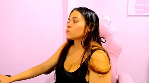 milk_zafira online show from 17, 11, 2025