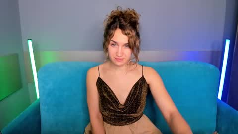 milkablond online show from 14, 1, 2025