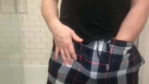 Snapshot of milkitdaddy chatting on 2, 1, 2025 milkitdaddy online show from 2, 1, 2025