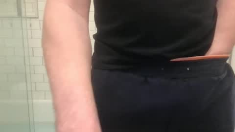 Snapshot of milkitdaddy chatting on 8, 1, 2025 milkitdaddy online show from 8, 1, 2025