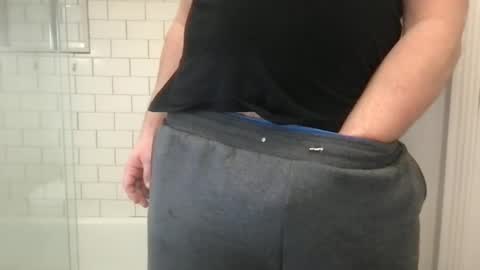 Snapshot of milkitdaddy chatting on 10, 2, 2025 milkitdaddy online show from 10, 2, 2025