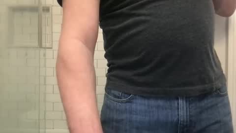 Snapshot of milkitdaddy chatting on 11, 3, 2025 milkitdaddy online show from 11, 3, 2025