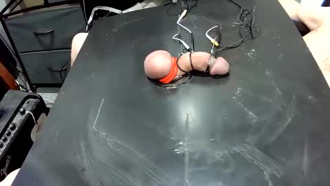 Snapshot of milkm3dry chatting on 5, 2, 2026 milk me dry online show from 5, 2, 2026