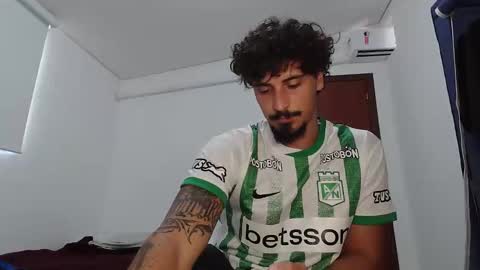 milkoffee online show from 12, 2, 2026