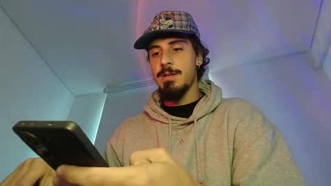 Snapshot of milkoffee chatting on 13, 5, 2026 milkoffee online show from 13, 5, 2026