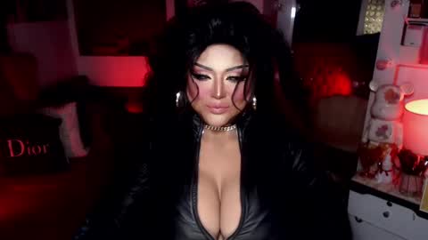 milkshakelavinia online show from 2, 2, 2025