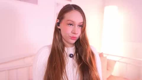 Snapshot of milky_0 chatting on 19, 10, 2025 milky_0 online show from 19, 10, 2025