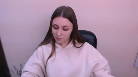 Milla online show from 28, 11, 2025