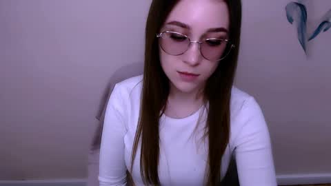 Milla online show from 4, 4, 2026