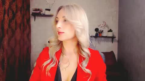 Snapshot of millaxqueen chatting on 17, 2, 2025 MillaXQueen online show from 17, 2, 2025