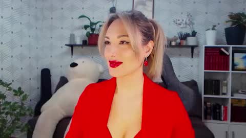Snapshot of millaxqueen chatting on 8, 2, 2026 MillaXQueen online show from 8, 2, 2026