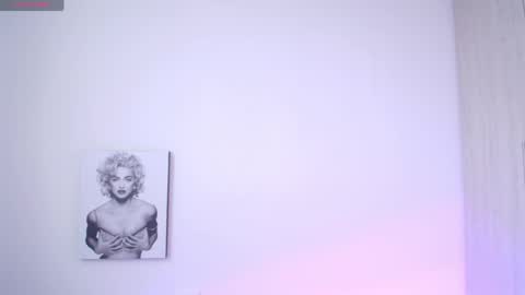 Snapshot of millie_bobby_ chatting on 23, 5, 2026 Millie Bobby online show from 23, 5, 2026