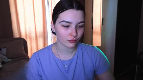 Snapshot of milliedoll chatting on 22, 4, 2026 Millie online show from 22, 4, 2026