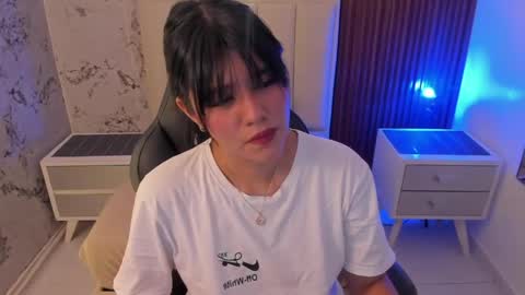 Snapshot of millyevans1 chatting on 1, 4, 2026 millyevans1 online show from 1, 4, 2026