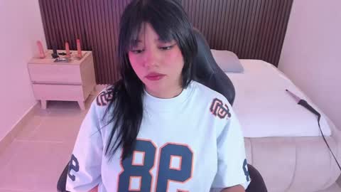 Snapshot of millyevans1 chatting on 24, 4, 2026 millyevans1 online show from 24, 4, 2026