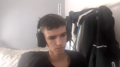 Snapshot of miloray_ chatting on 21, 6, 2026 Denis online show from 21, 6, 2026