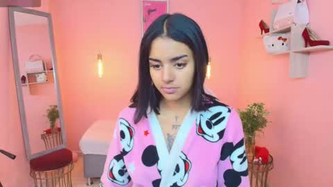 milu_carbajal_x online show from 20, 12, 2025