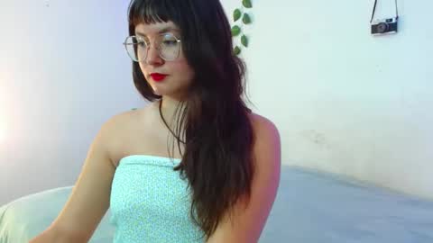mily_baker online show from 24, 2, 2025