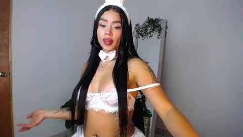 Mily Ortiz online show from 30, 10, 2025