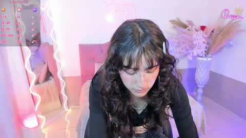 mily_tay online show from 16, 4, 2026