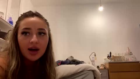 Mimi Monroe  online show from 2, 3, 2025