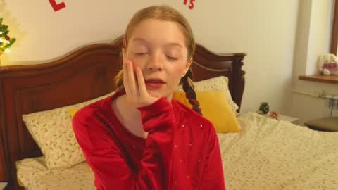 mimichelle online show from 31, 12, 2024