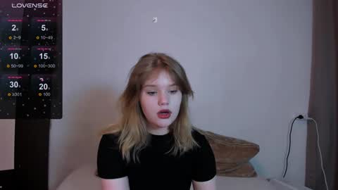 hi Im Mina  online show from 3, 2, 2025