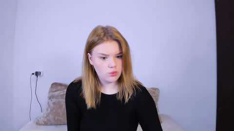 hi Im Mina  online show from 23, 10, 2025