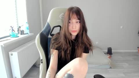 Snapshot of minadzukii chatting on 24, 9, 2025 minadzukii online show from 24, 9, 2025