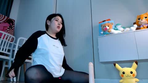 Minji online show from 15, 4, 2026