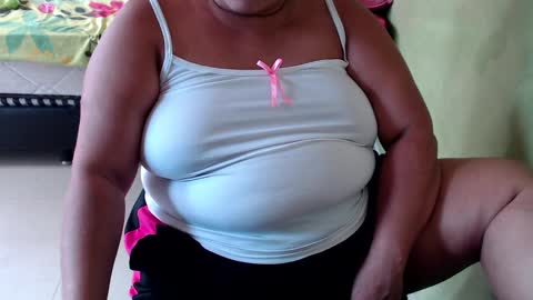 Snapshot of minnie_bbw69 chatting on 10, 2, 2025 Andrea online show from 10, 2, 2025
