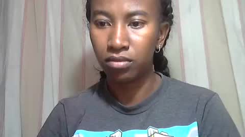 minouch211907 online show from 31, 10, 2025