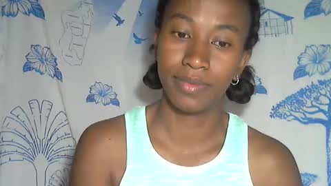 minouch211907 online show from 18, 12, 2025