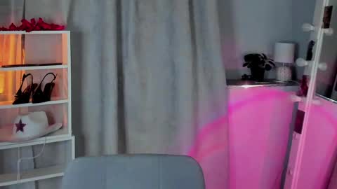 Snapshot of mipsymipson chatting on 6, 5, 2026 NEXT STREAM NOVEMBER 27282930 online show from 6, 5, 2026