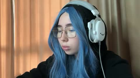 Snapshot of mira_light_ chatting on 27, 9, 2025 mira_light_ online show from 27, 9, 2025