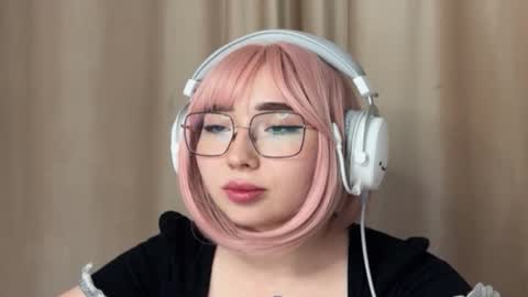 Snapshot of mira_light_ chatting on 29, 9, 2025 mira_light_ online show from 29, 9, 2025