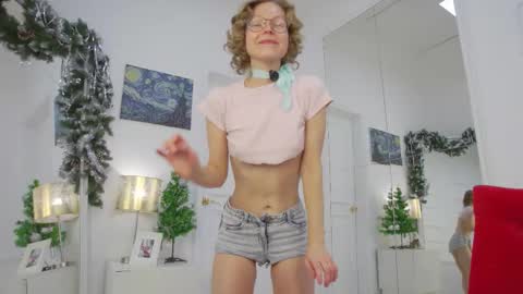 mira_marni online show from 15, 12, 2025