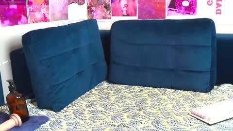 Mira online show from 6, 1, 2025